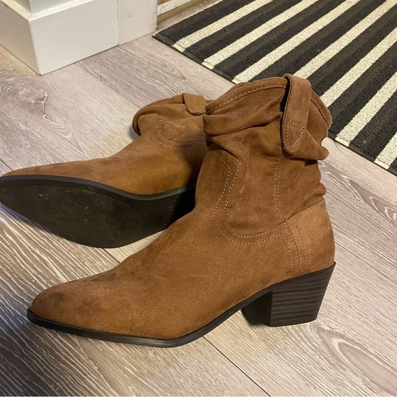 Espirit Polina Faux Suede Slouchy Ankle Boots Booties Brown Size 9 Women’s - Picture 4 of 11